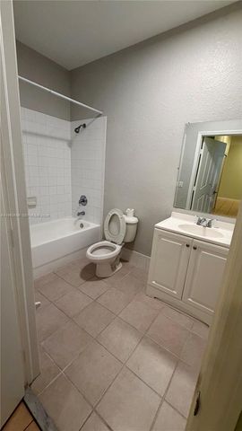 13272 Old Biscayne Dr 104, Homestead, FL 33033