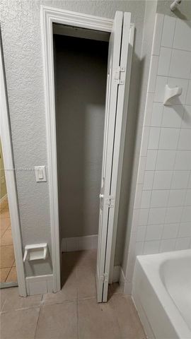 13272 Old Biscayne Dr 104, Homestead, FL 33033