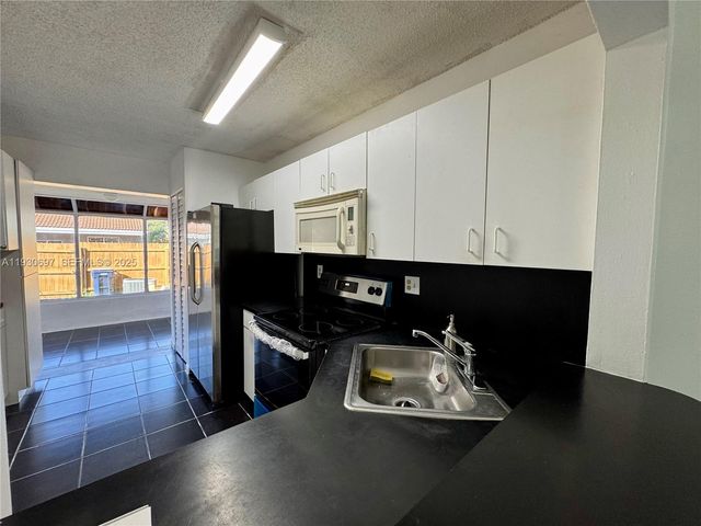 8362 SW 148th Ave 8362, Miami, FL 33193