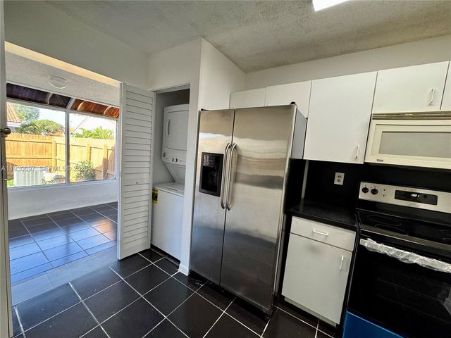 8362 SW 148th Ave 8362, Miami, FL 33193