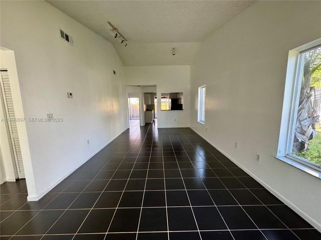 8362 SW 148th Ave 8362, Miami, FL 33193