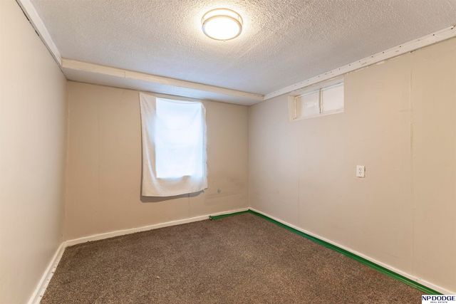 3739 N 44th Avenue, Omaha, NE 68111