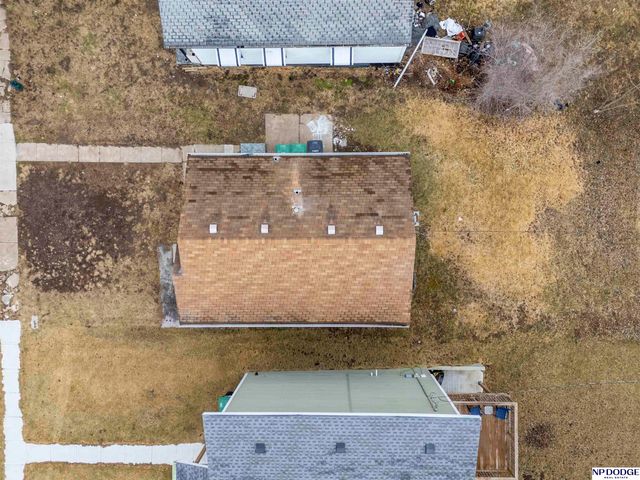 3739 N 44th Avenue, Omaha, NE 68111