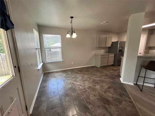 2101 Whistling WAY, Taylor, TX 76574