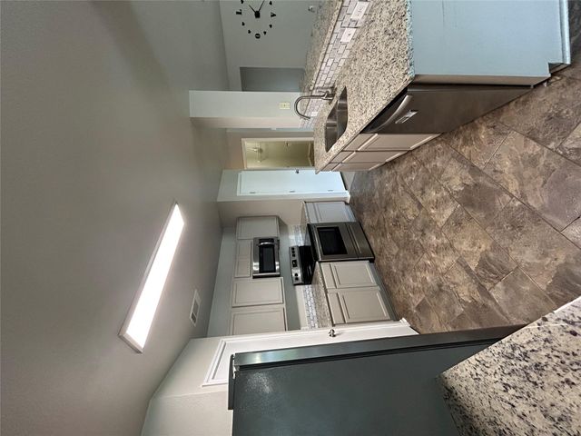 2101 Whistling WAY, Taylor, TX 76574