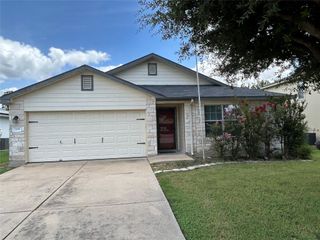2101 Whistling WAY, Taylor, TX 76574