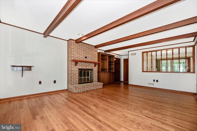 8234 GLENDALE DR, Frederick, MD 21702