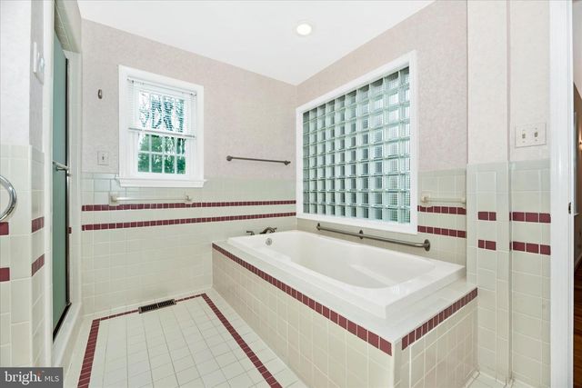 8234 GLENDALE DR, Frederick, MD 21702