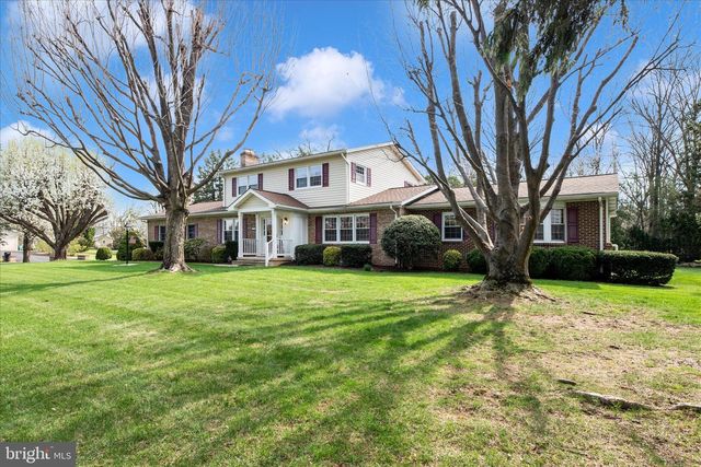 8234 GLENDALE DR, Frederick, MD 21702