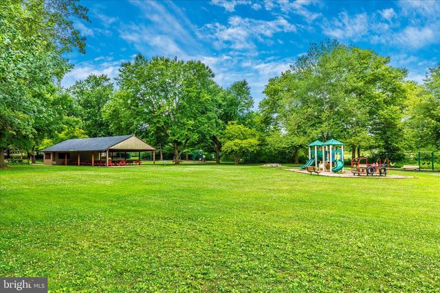 8234 GLENDALE DR, Frederick, MD 21702