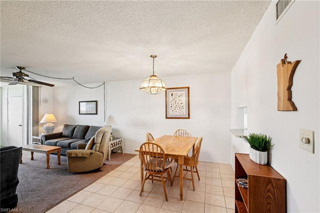 5959 Winkler RD # 305, Fort Myers, FL 33919