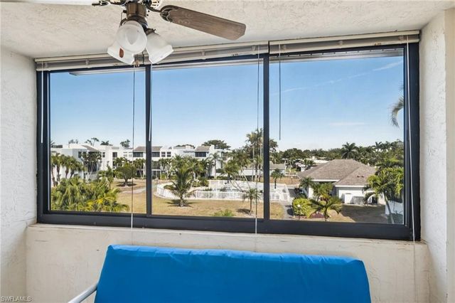 5959 Winkler RD # 305, Fort Myers, FL 33919