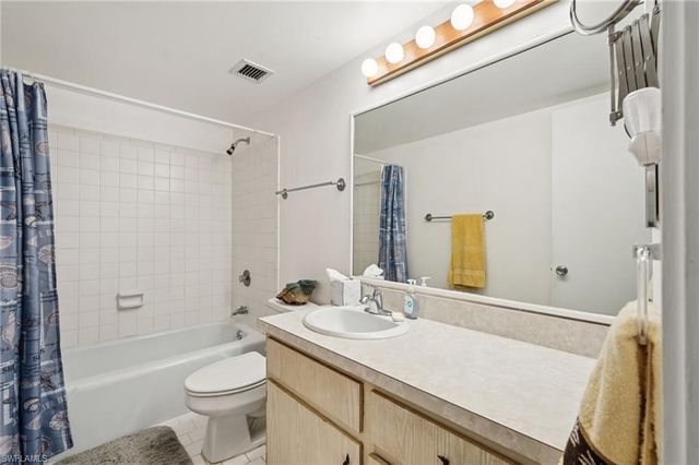 5959 Winkler RD # 305, Fort Myers, FL 33919