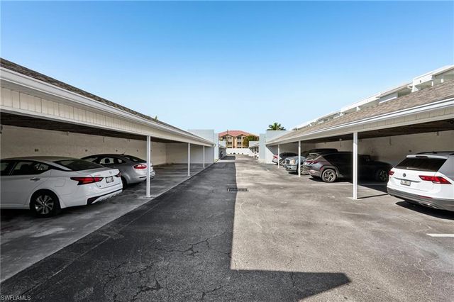 5959 Winkler RD # 305, Fort Myers, FL 33919