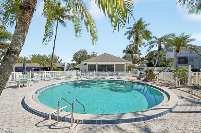 5959 Winkler RD # 305, Fort Myers, FL 33919