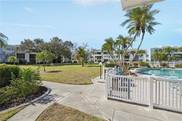 5959 Winkler RD # 305, Fort Myers, FL 33919