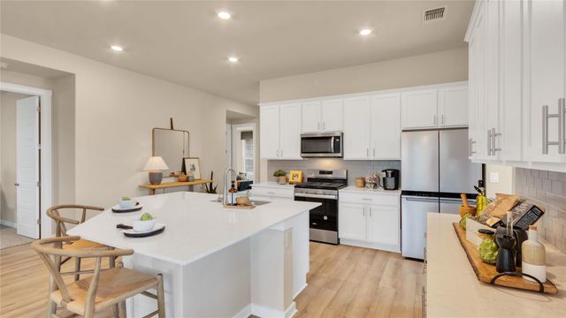 1845 Crooked Creek ST, Leander, TX 78641