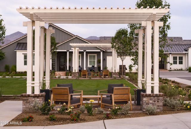 18131 W THOUSAND OAKS Street, Surprise, AZ 85388