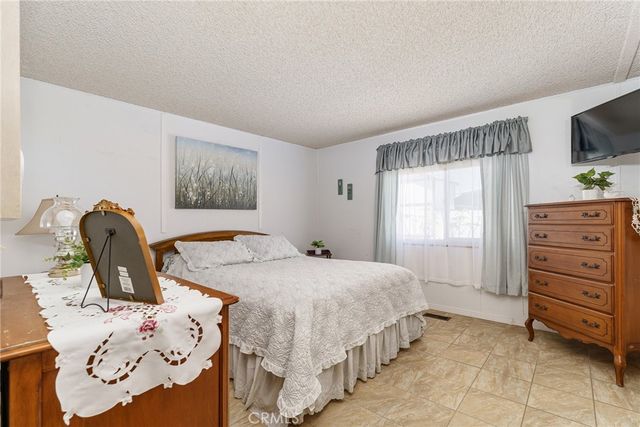 2598 Ayala Drive 42, Rialto, CA 92377