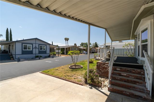 2598 Ayala Drive 42, Rialto, CA 92377