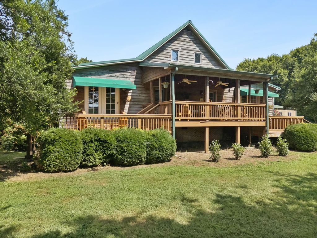 7031 Hoover Mason Ln, Mount Pleasant, TN 38474