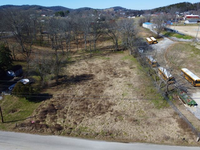 148 Maple St, Gordonsville, TN 38563