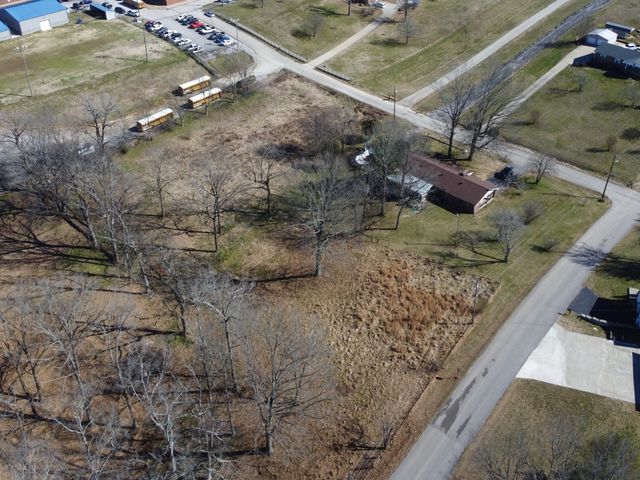 148 Maple St, Gordonsville, TN 38563