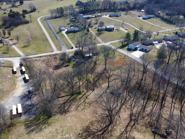 148 Maple St, Gordonsville, TN 38563