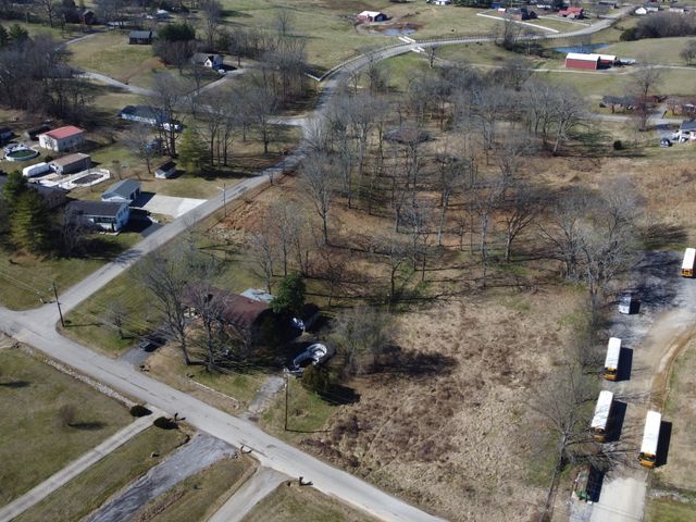 148 Maple St, Gordonsville, TN 38563