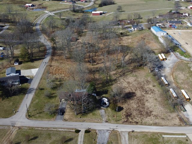 148 Maple St, Gordonsville, TN 38563