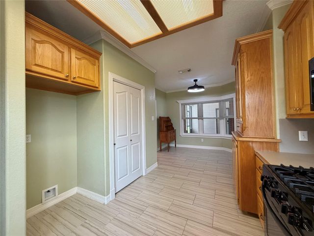 102 Thyme Trail, Lake Jackson, TX 77566