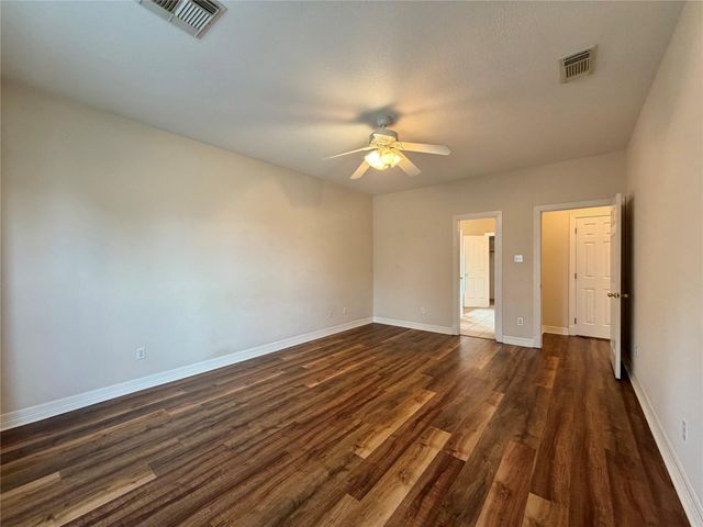 102 Thyme Trail, Lake Jackson, TX 77566