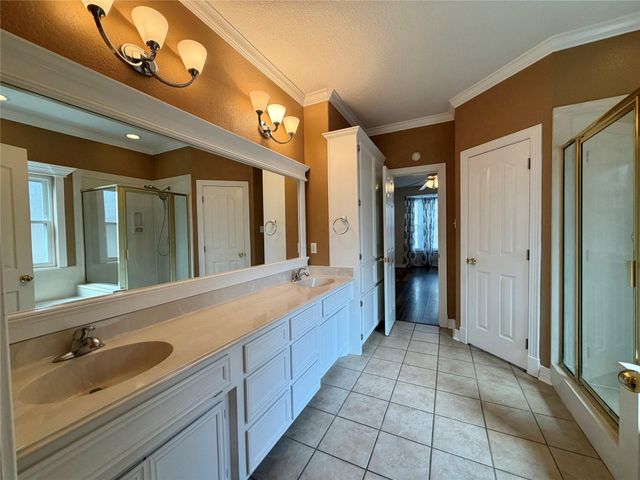 102 Thyme Trail, Lake Jackson, TX 77566