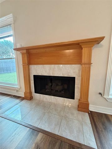 102 Thyme Trail, Lake Jackson, TX 77566