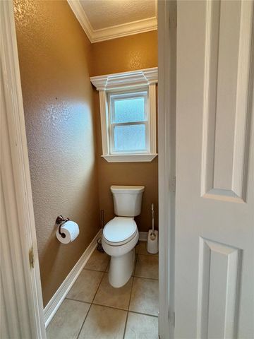 102 Thyme Trail, Lake Jackson, TX 77566