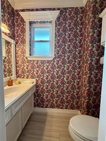 102 Thyme Trail, Lake Jackson, TX 77566