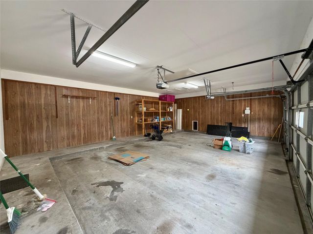 102 Thyme Trail, Lake Jackson, TX 77566