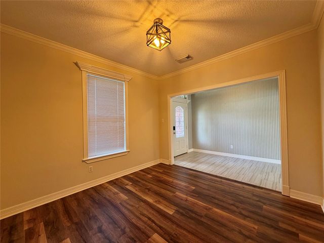 102 Thyme Trail, Lake Jackson, TX 77566