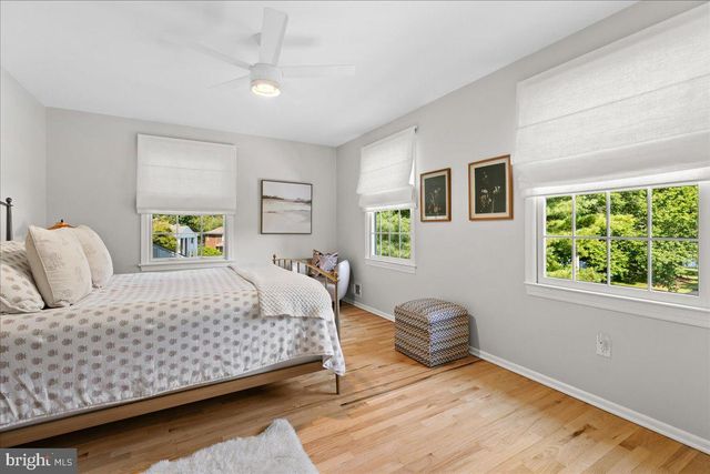 21 LANDING LN, Princeton Junction, NJ 08550