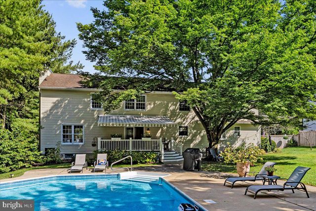 21 LANDING LN, Princeton Junction, NJ 08550