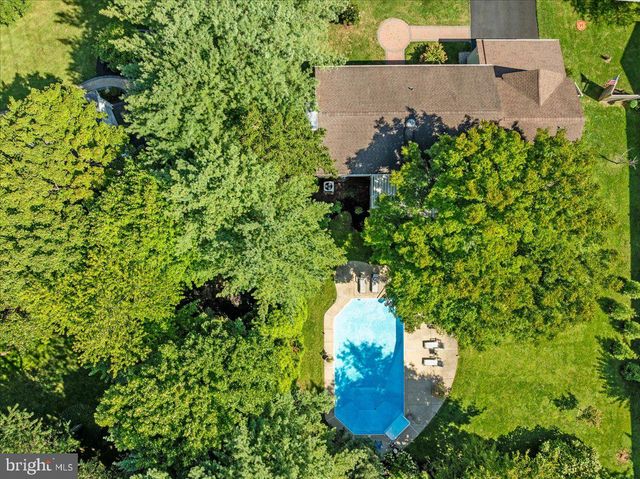 21 LANDING LN, Princeton Junction, NJ 08550