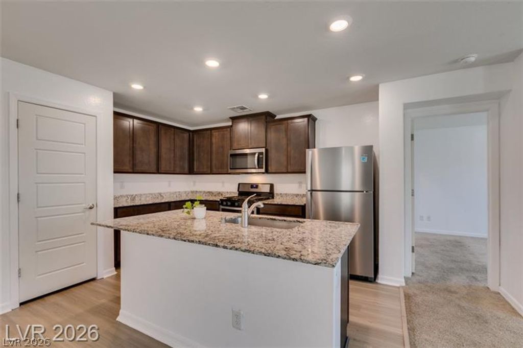 621 El Gusto Avenue, North Las Vegas, NV 89081 — photo 4