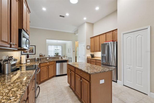 3282 SALOMAN LANE, Clermont, FL 34711