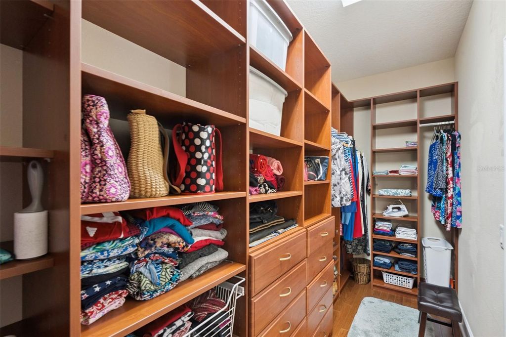 Image 30 of property listing at 3282 SALOMAN LANE, Clermont, FL 34711