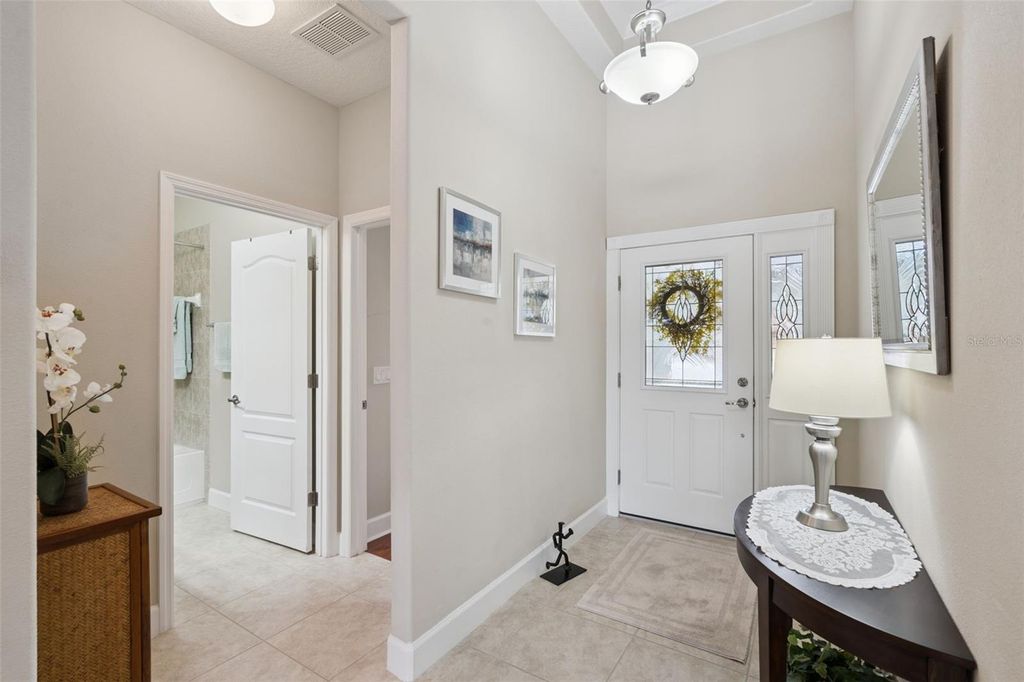 Image 4 of property listing at 3282 SALOMAN LANE, Clermont, FL 34711