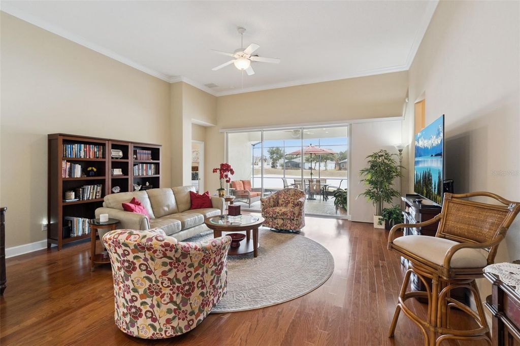 Image 7 of property listing at 3282 SALOMAN LANE, Clermont, FL 34711