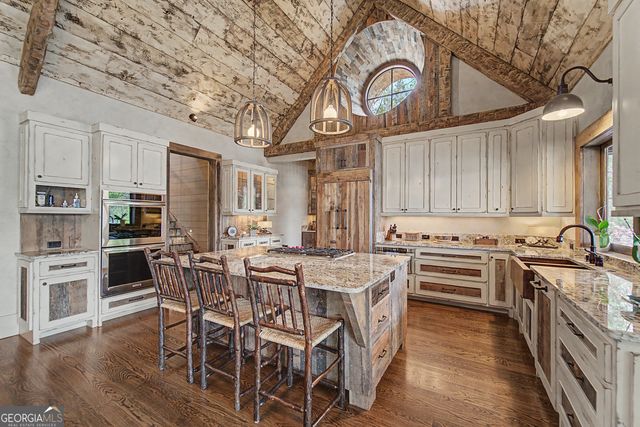 2964 Meeting House Mountain Road, Clayton, GA 30525