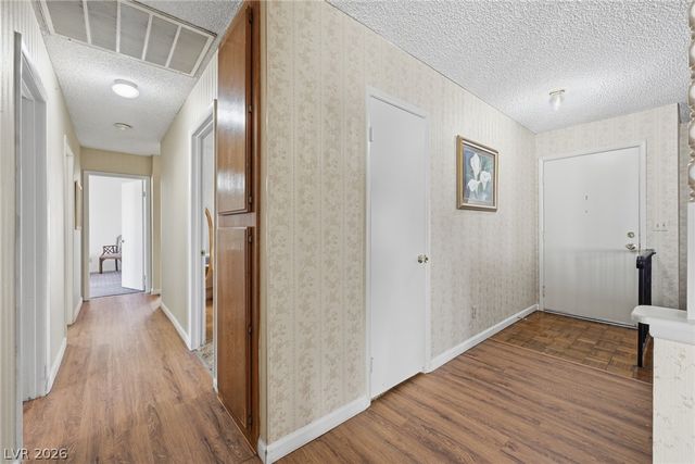 439 Sunburst Drive, Henderson, NV 89002