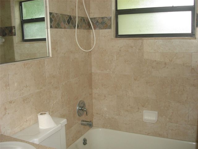 1300 PARK AVENUE, Tavares, FL 32778