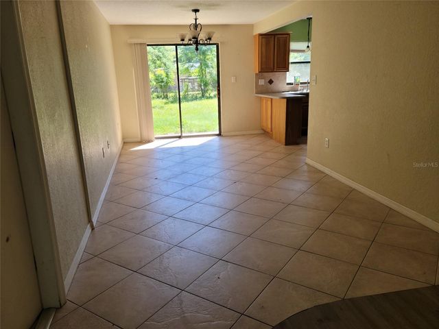 1300 PARK AVENUE, Tavares, FL 32778